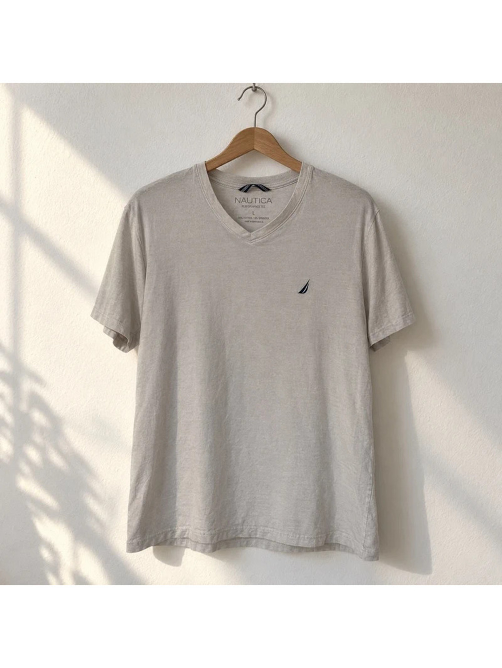 Nautica Men’s Large White Stretch V-Neck T-Shirt 95% Cotton 5% Spandex